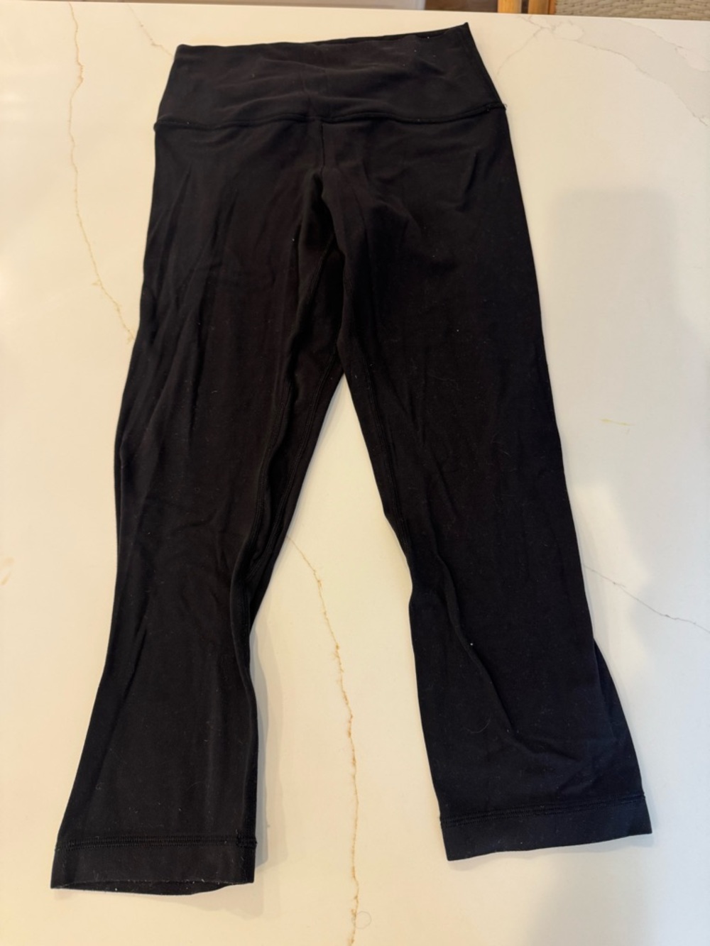 lululemon athletica Black Capri Leggings align crop